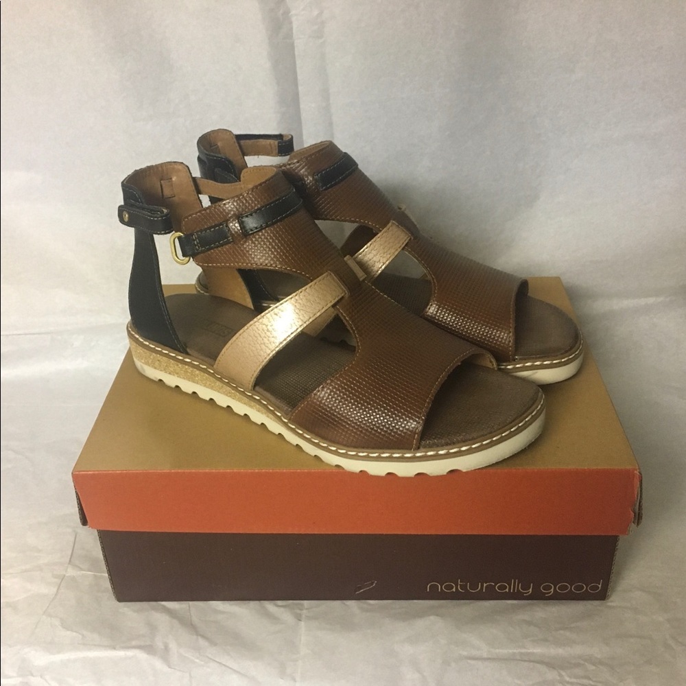 PIKOLINOS gladiator sandal